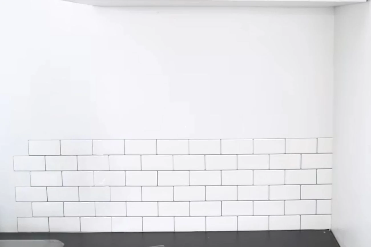 peel-and-stick-backsplash-services-in-lexington-ky