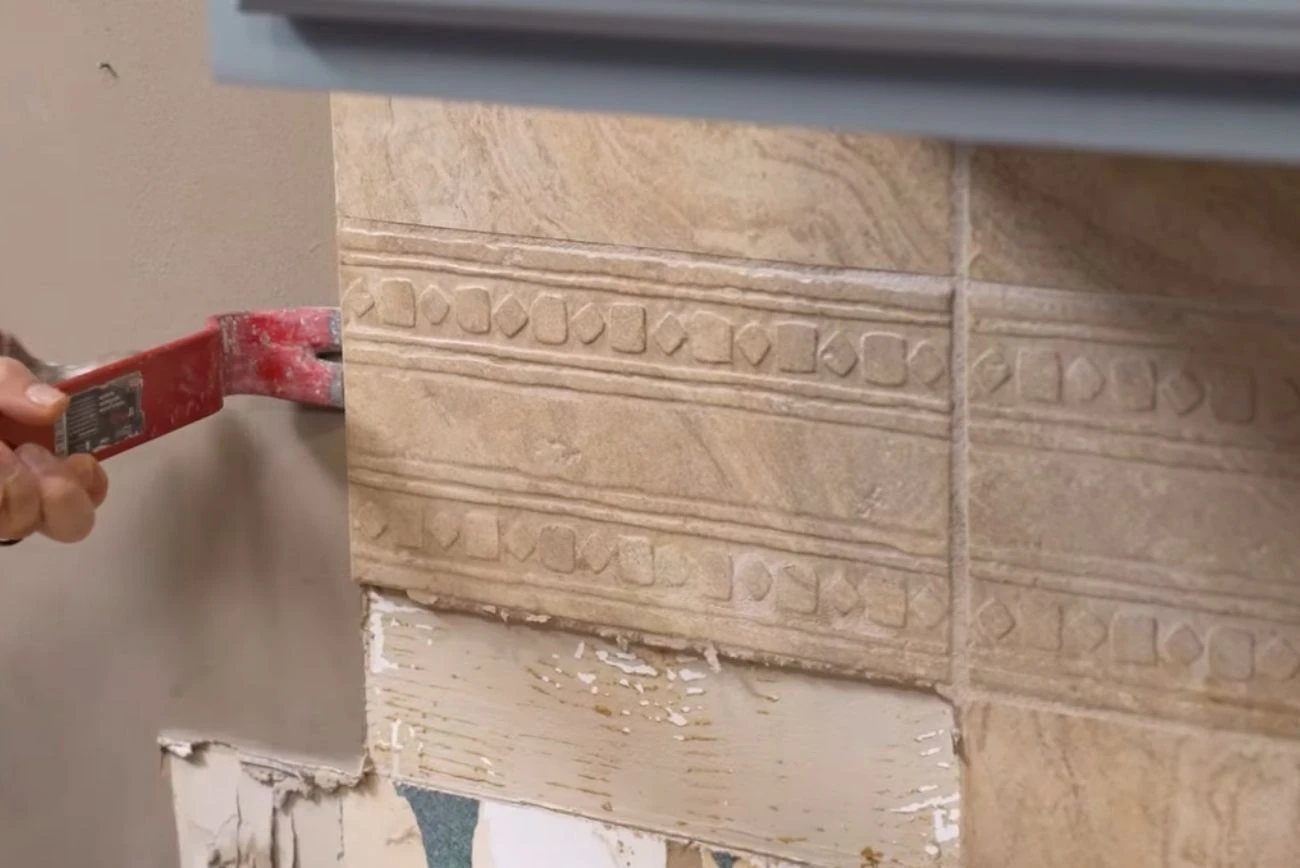 kitchen-old-backsplash-removal-lexington-ky