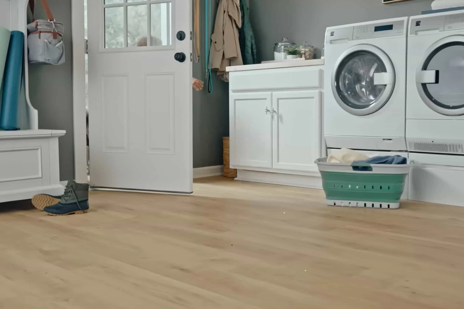 laminate-kitchen-floor-installation-lexington