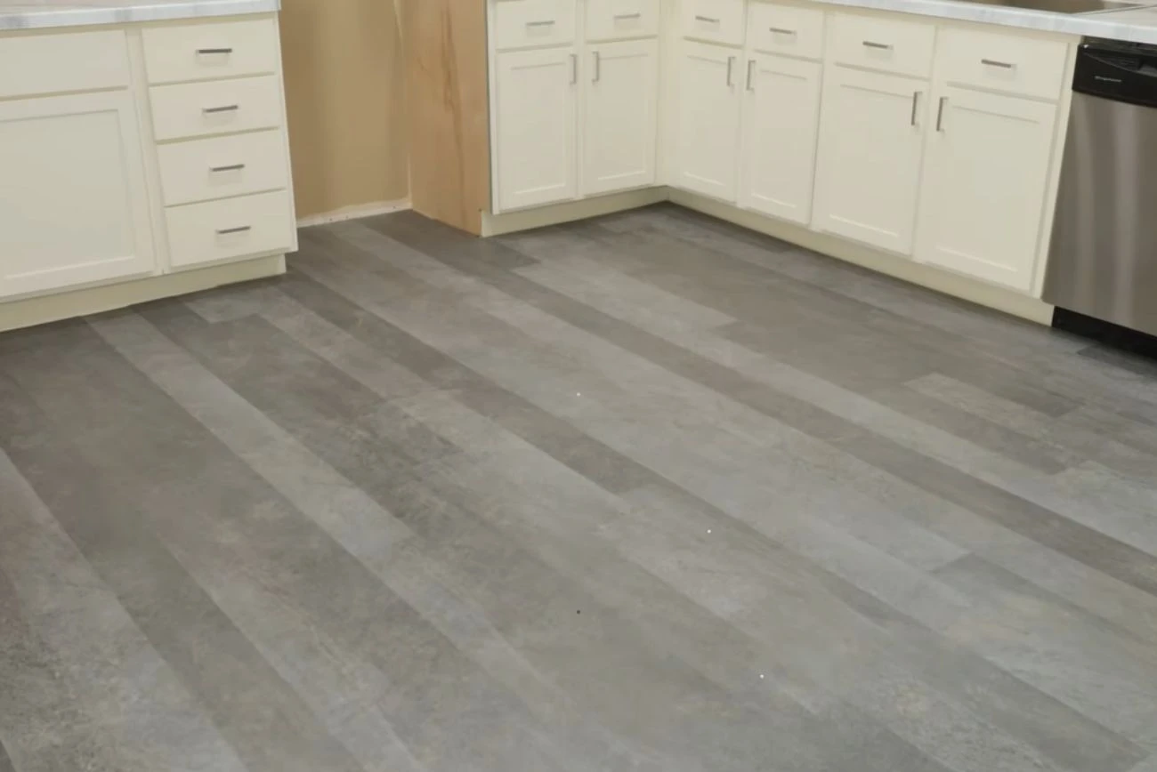 vinyl-kitchen-floor-installation-contractor-lexington-ky